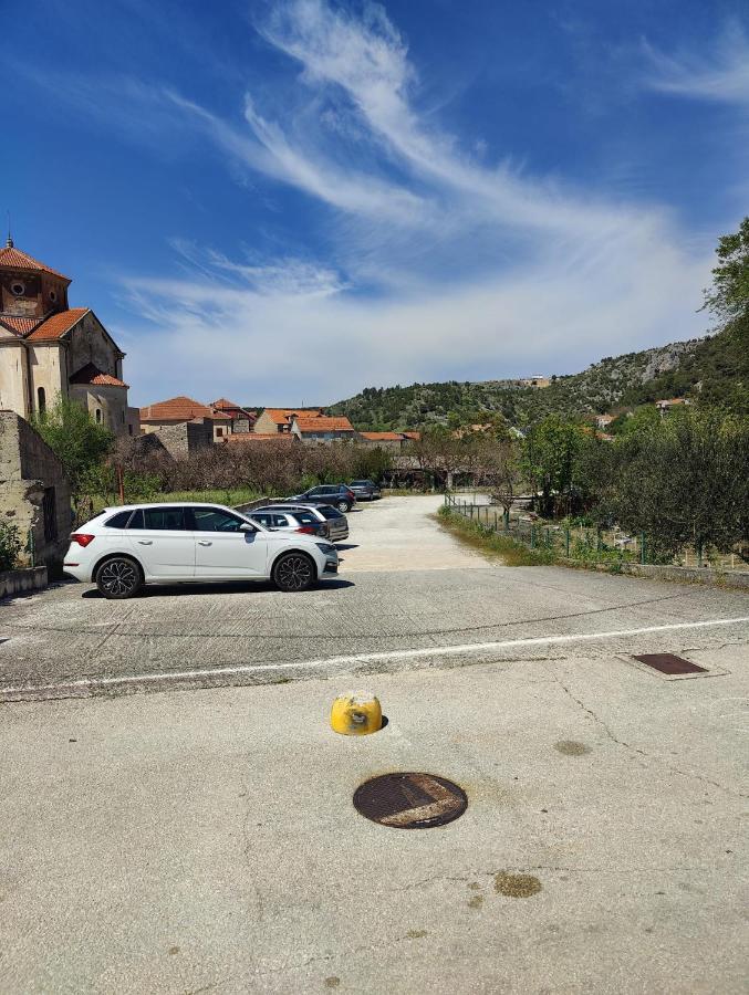 Apartments Lufra Skradin Buitenkant foto
